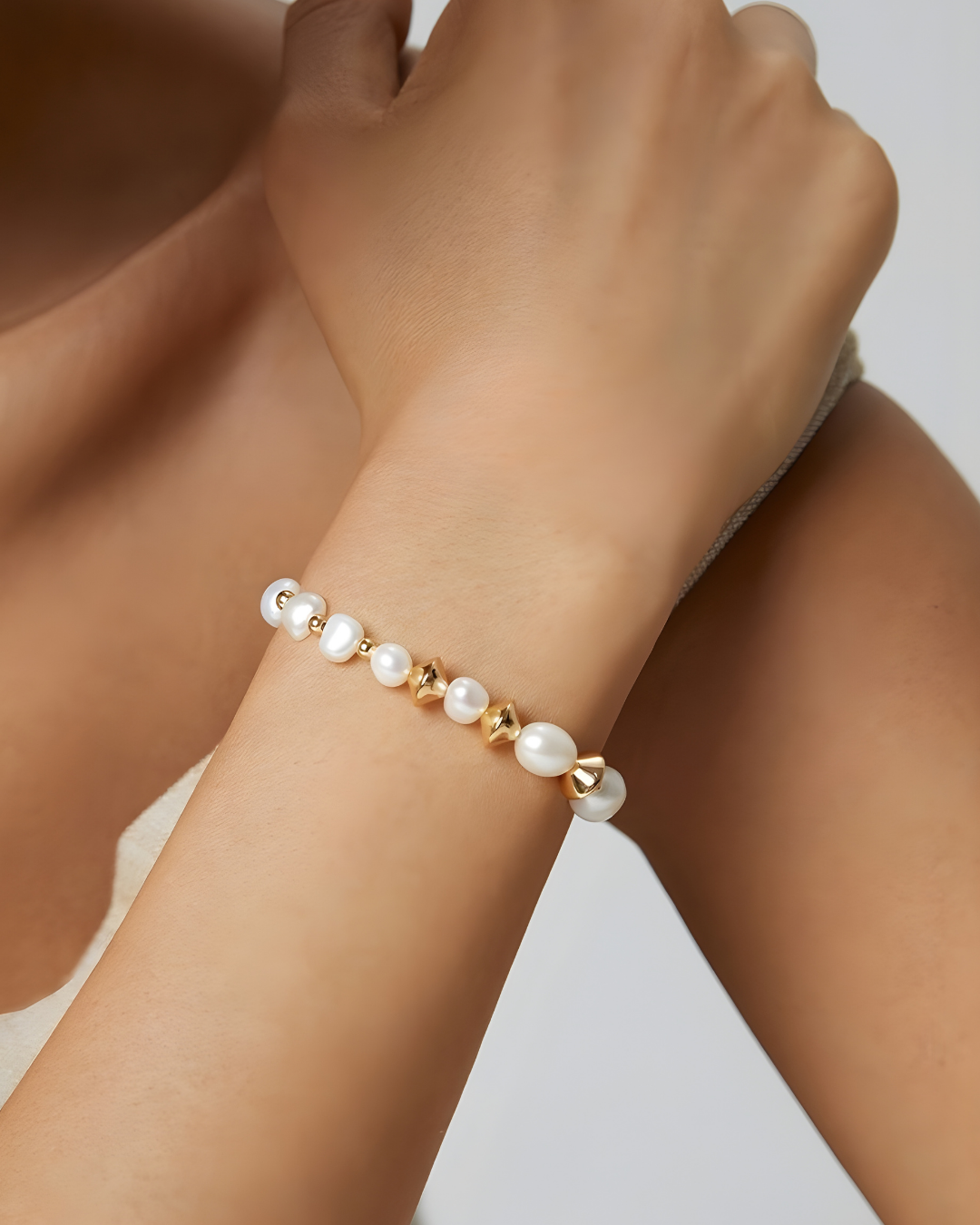 Baroque Glow Bracelet